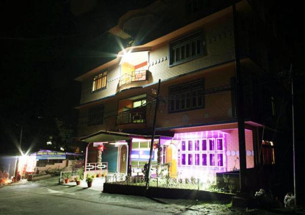 นอร์ลิง รีทรีต Hotel เปลลิง ภายนอก รูปภาพ